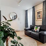 Surreal Cocoon In Brussels Center Appartement Mellet