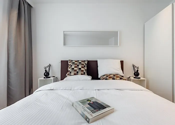 Surreal Cocoon In Brussels Center Apartment *