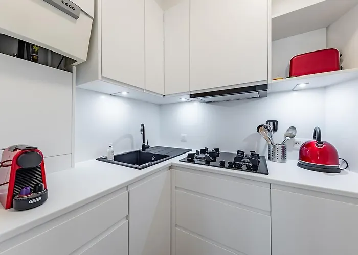 Surreal Cocoon In Brussels Center *